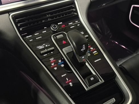 Used 2023 Porsche Panamera 4 Platinum Edition AWD/4WD image 52