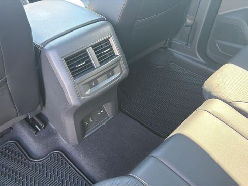 Used 2023 Volkswagen Atlas Cross Sport SEL Premium R-Line AWD/4WD image 24