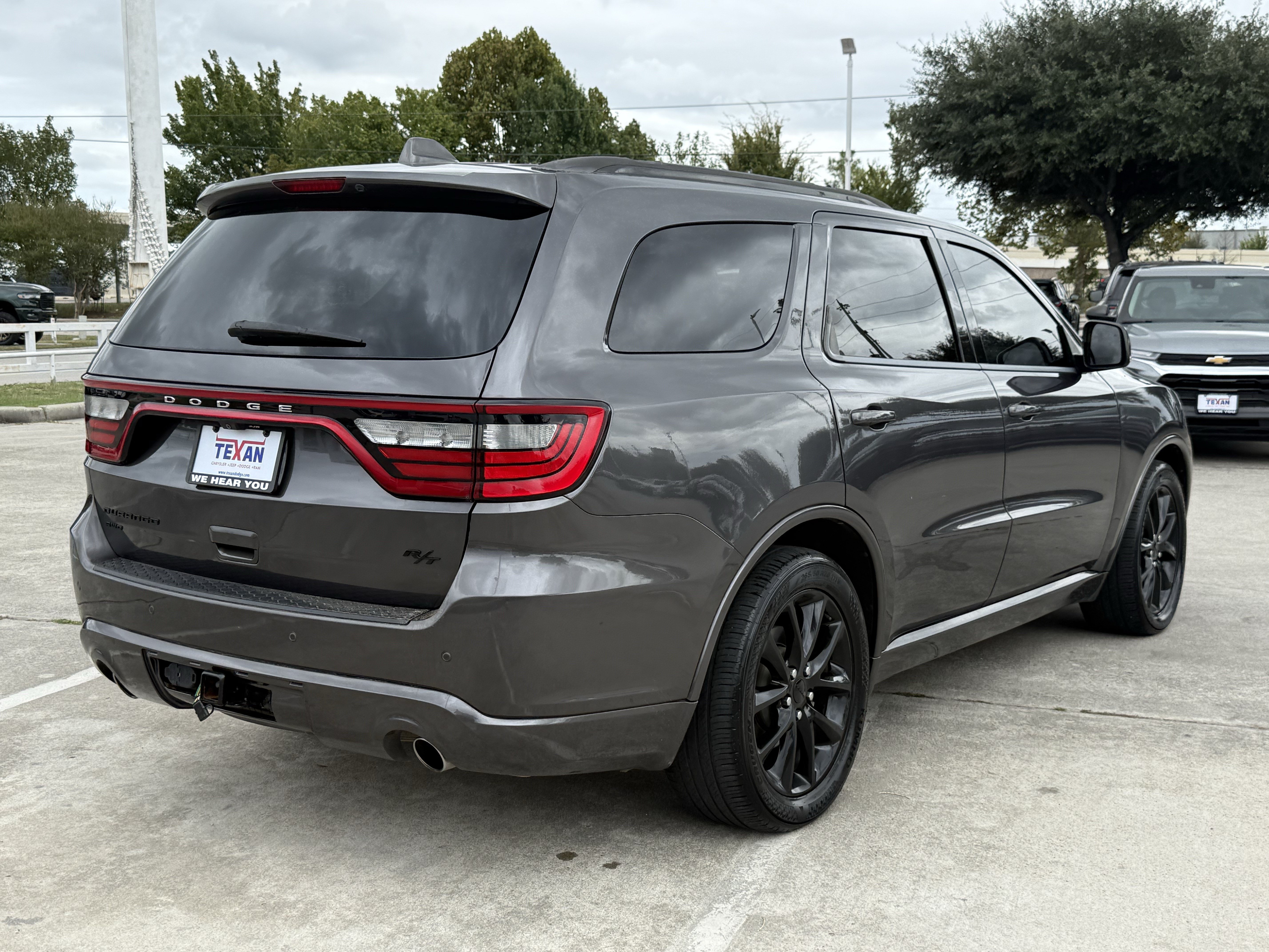 Used 2017 Dodge Durango R/T w/ Technology Group AWD/4WD image 5