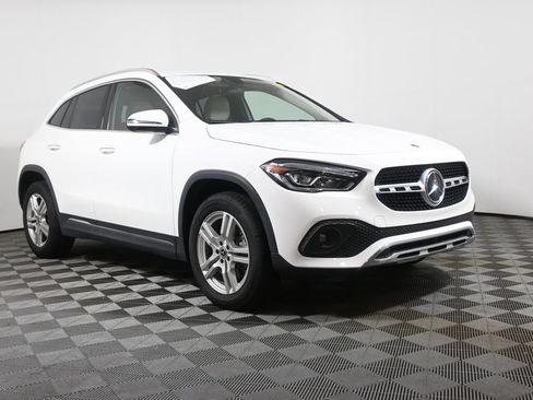 Used 2023 Mercedes-Benz GLA 250 4MATIC image 9