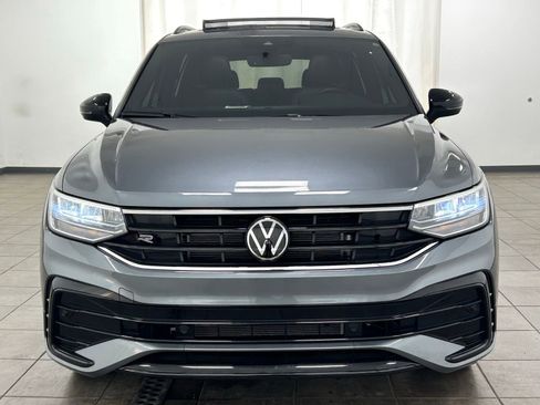 Used 2024 Volkswagen Tiguan SE R-Line w/ MDO Package, Two-Row image 7