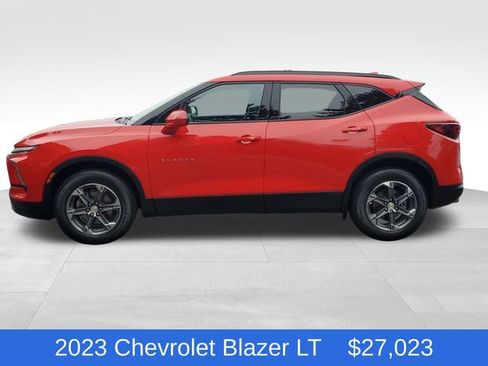 Certified 2023 Chevrolet Blazer LT w/ Convenience Package AWD/4WD image 2