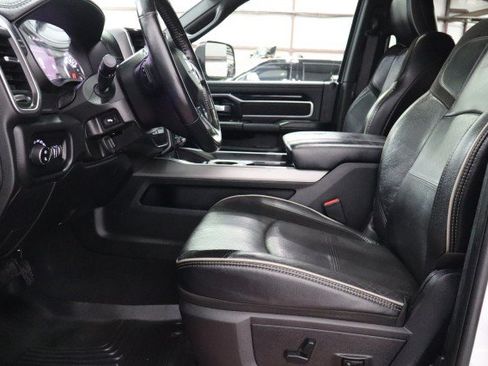 Used 2020 RAM 2500 Laramie w/ Night Edition AWD/4WD image 6