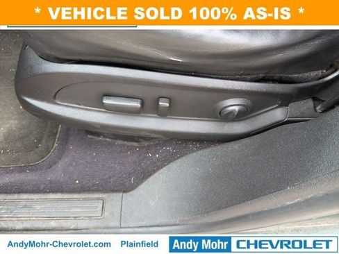 Used 2011 Chevrolet Traverse LT image 12