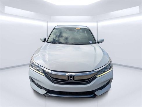 Used 2016 Honda Accord Sport image 8