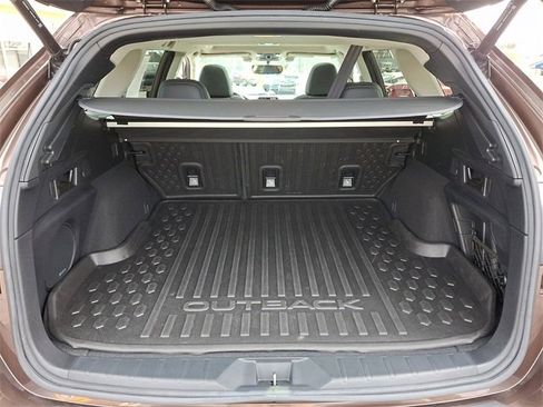 Used 2021 Subaru Outback Limited XT w/ Popular Package #2 image 32