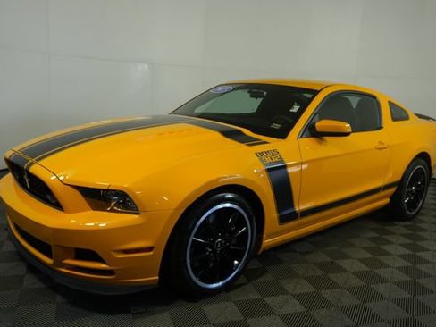 Used 2013 Ford Mustang Boss 302 RWD image 7