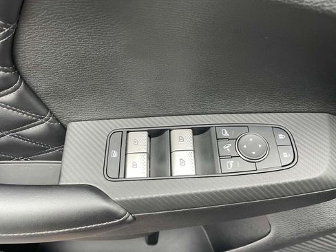 Used 2022 Mitsubishi Outlander SEL image 17