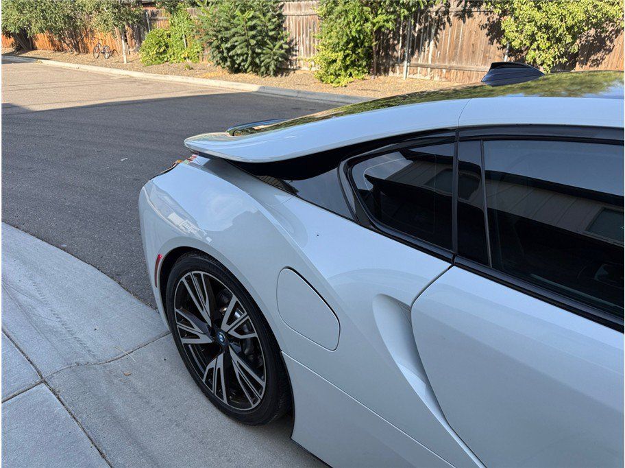 Used 2015 BMW i8 AWD/4WD image 50