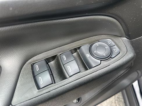 Certified 2024 Chevrolet Equinox LT w/ LPO, Floor Liner Package AWD/4WD image 15
