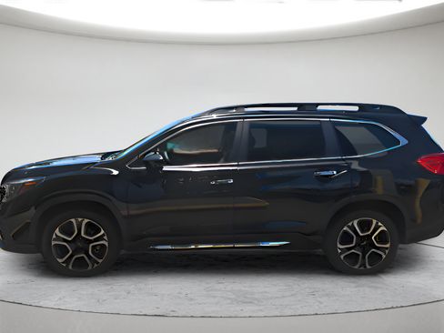 Used 2025 Subaru Ascent Touring w/ Popular Package #2 AWD/4WD image 6