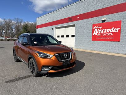 Used 2020 Nissan Kicks SR