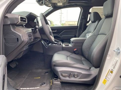 New 2026 Toyota Tacoma Limited AWD/4WD image 16