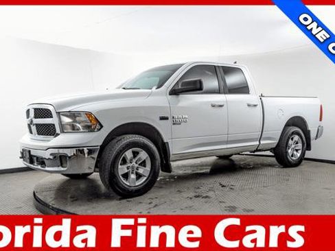 Used 2019 RAM 1500 Classic SLT image 1