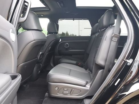 Certified 2026 Hyundai Palisade Calligraphy AWD/4WD image 24