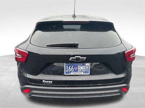 Used 2024 Chevrolet Trax LS w/ LPO, Blackout Package image 4