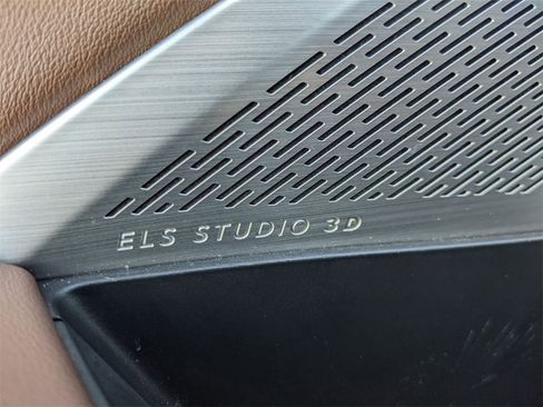 Used 2024 Acura MDX SH-AWD w/ Advance Package image 17