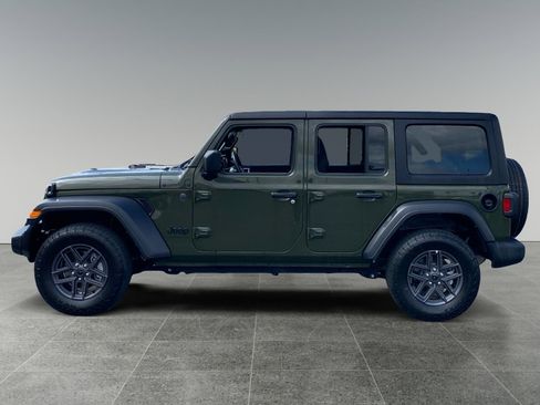 Used 2023 Jeep Wrangler Unlimited Sport AWD/4WD image 2