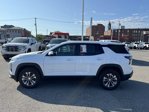 Certified 2025 Chevrolet Equinox LT w/ Safety and Technology Package image 2