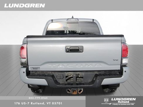 Used 2021 Toyota Tacoma TRD Off-Road image 36