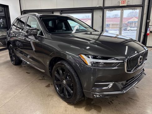 Used 2021 Volvo XC60 T5 Inscription w/ Climate Package image 16