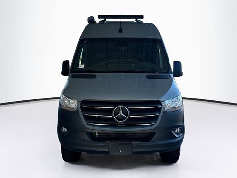 Used 2023 Mercedes-Benz Sprinter 2500 image 2