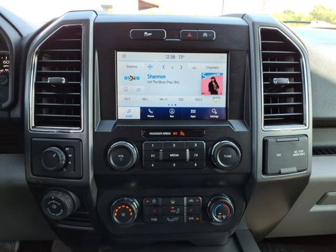 Used 2020 Ford F150 XLT w/ Equipment Group 302A Luxury AWD/4WD image 19