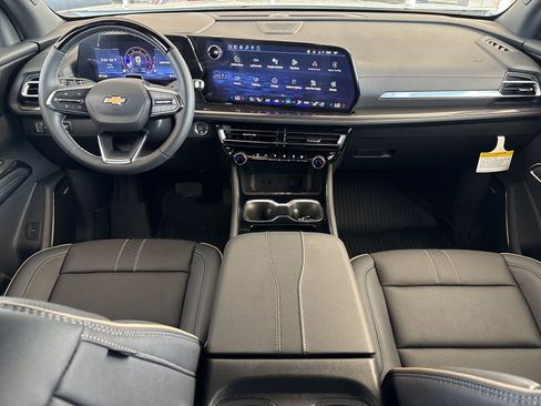 New 2026 Chevrolet Traverse High Country w/ LPO, Floor Liner Package FWD image 27