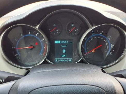 Used 2015 Chevrolet Cruze LS FWD image 15
