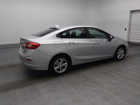 Used 2017 Chevrolet Cruze LT FWD image 10