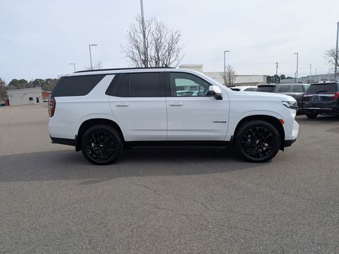Used 2022 Chevrolet Tahoe RST w/ Sport Performance Package image 3