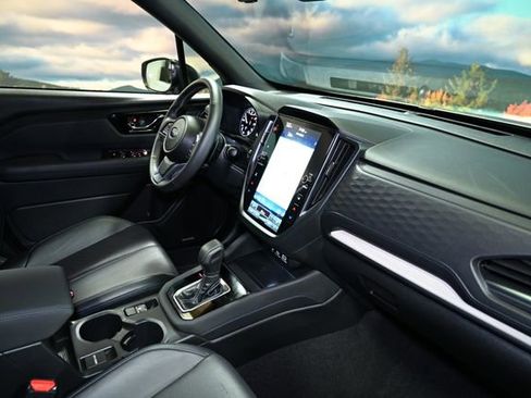 Certified 2025 Subaru Forester Limited image 47