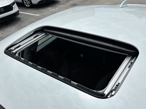 Certified 2023 Honda Accord EX image 25