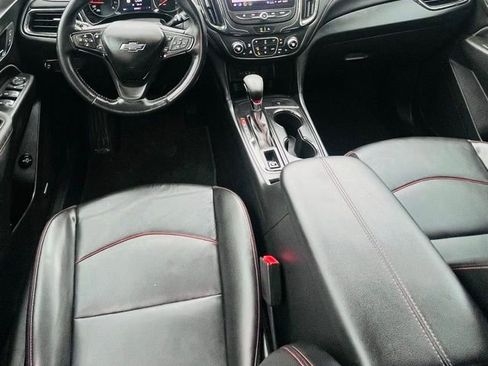 Used 2022 Chevrolet Equinox RS w/ RS Leather Package image 11