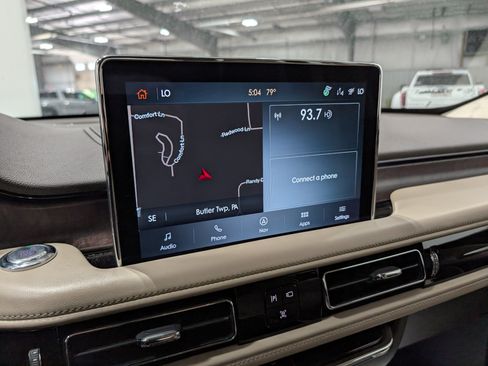 Used 2022 Lincoln Aviator Reserve w/ Elements Package Plus AWD/4WD image 25
