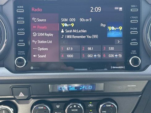 Used 2023 Toyota Tacoma TRD Off-Road w/ Technology Package image 28