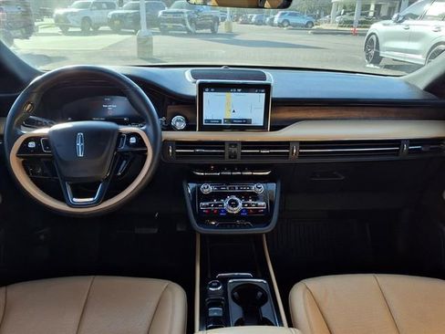 Certified 2022 Lincoln Corsair Reserve w/ Equipment Group 201A image 4