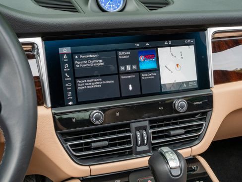 Used 2024 Porsche Macan S image 27