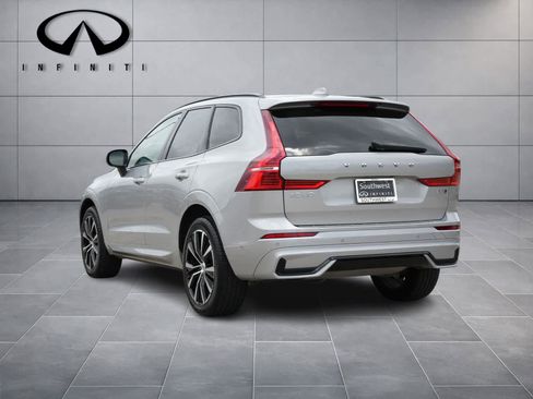Used 2025 Volvo XC60 B5 Plus w/ Protection Package Premier AWD/4WD image 5