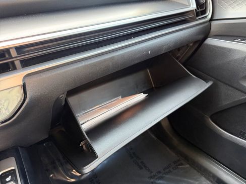 Used 2024 Kia Sorento EX w/ Panoramic Sunroof Package image 23