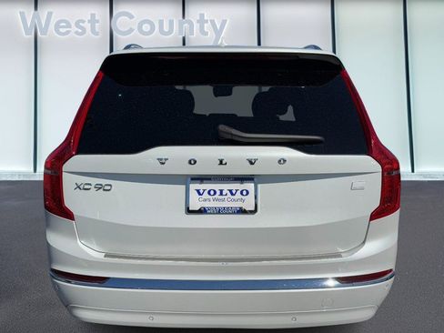 Certified 2024 Volvo XC90 T8 Ultimate w/ Lounge Package image 6