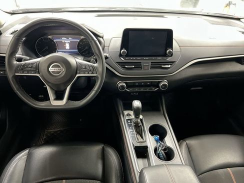 Used 2022 Nissan Altima 2.5 SR FWD image 10