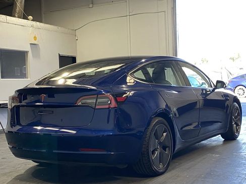 Used 2021 Tesla Model 3 Standard Range Plus RWD image 4