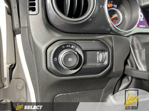 Used 2023 Jeep Wrangler Unlimited Sport AWD/4WD image 19