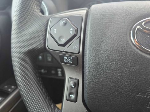 Used 2023 Toyota Tacoma TRD Sport image 31