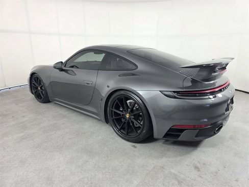 Used 2020 Porsche 911 Carrera image 6