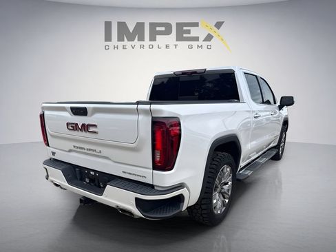 Used 2022 GMC Sierra 1500 Denali w/ Technology Package AWD/4WD image 4