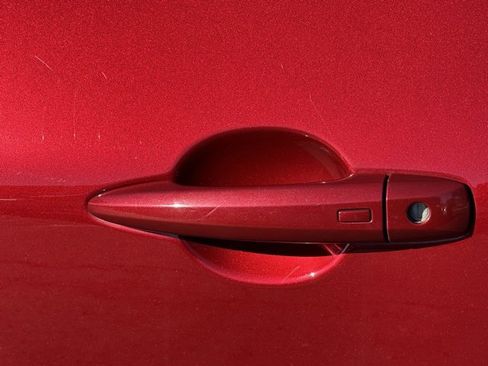 Certified 2022 Nissan Rogue SV image 13