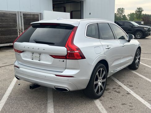 Used 2021 Volvo XC60 T5 Inscription AWD/4WD image 5