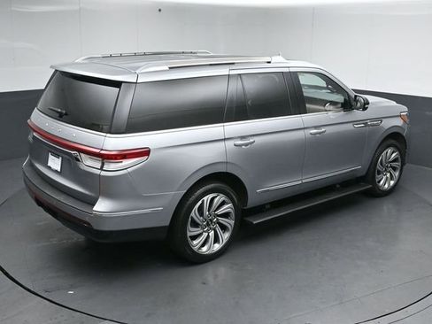 Certified 2023 Lincoln Navigator Reserve AWD/4WD image 53